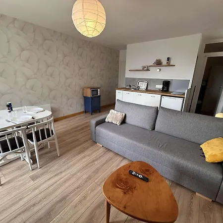 Avec - 4 Personnes - Parking - Proche - Fr-1-224c-367