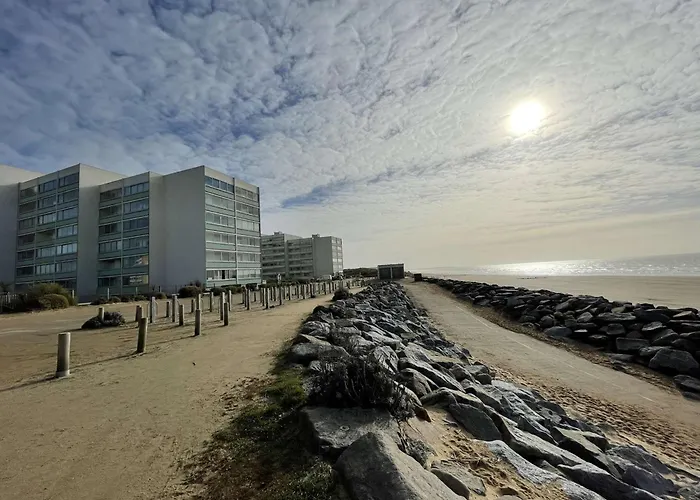 Avec - 4 Personnes - Parking - Proche - Fr-1-224c-367